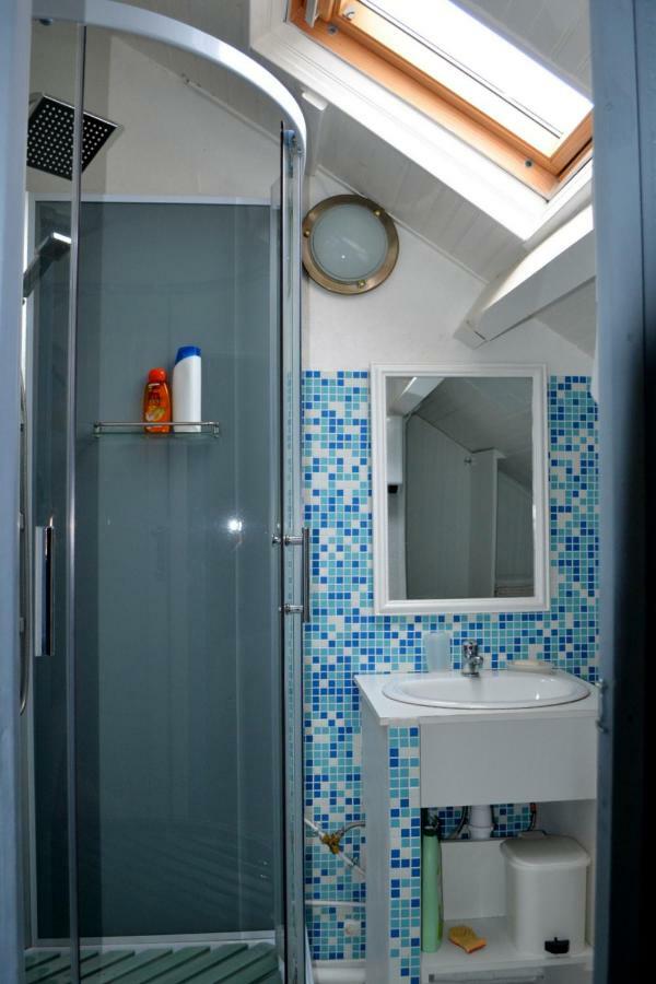 Dans Maison, Calme Assuré Appartement
